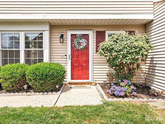 3rd image of 340 McDowell Dr