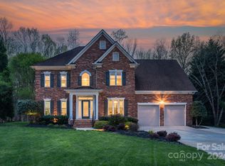 7004 Edenderry Dr, Charlotte, NC 28270