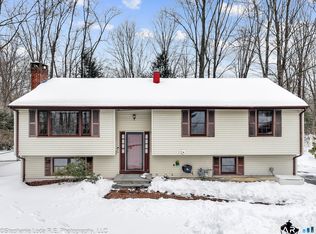 77 Pinebrook Circle, Guilford, CT 06437