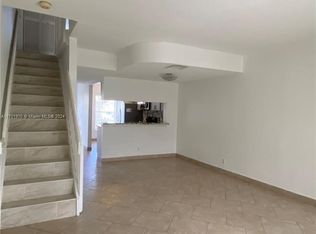 16670 Hemingway Dr, Weston, FL 33326