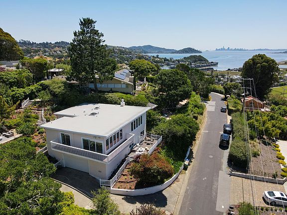 4th image of 54 Bay Vista Drive