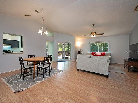 3rd image of 1506 Prairie Lake Blvd #1