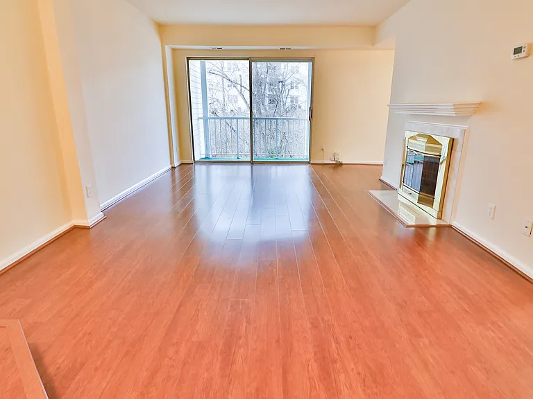 13 Pickering Ct #102 — Photo 12