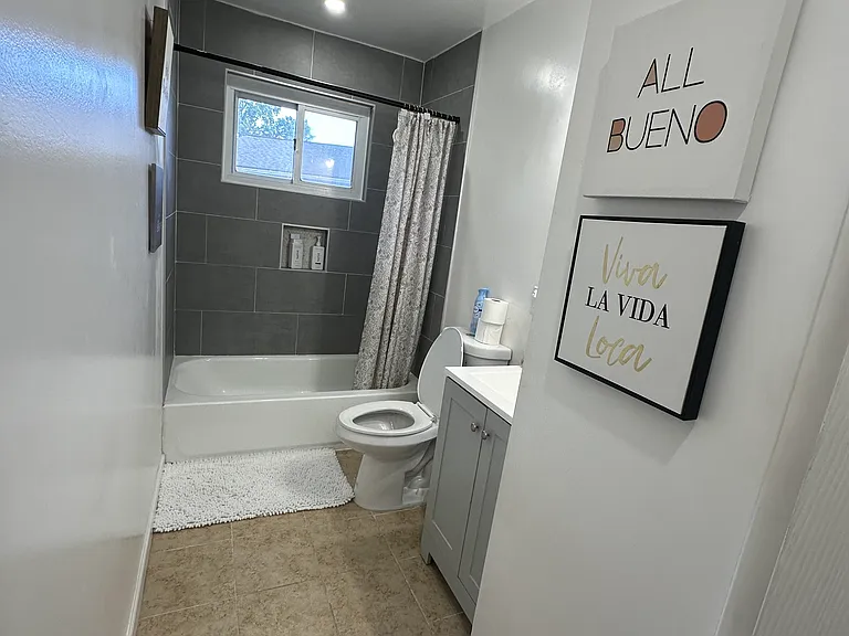 902 Phylen Ct — Photo 10