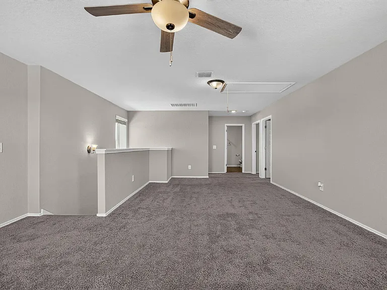 579 Jennifer Way — Photo 31