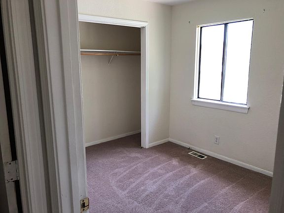 4th image of 540 Beach St