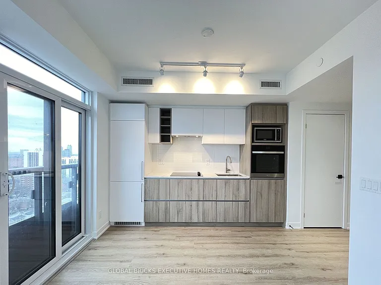 319 Jarvis St #2112 — Photo 11