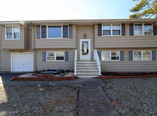 308 Forepeak Ave, Beachwood, NJ 08722