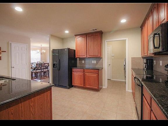 5th image of 1725 Quail Springs Cir
