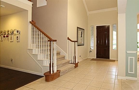 3rd image of 2605 Solano Dr