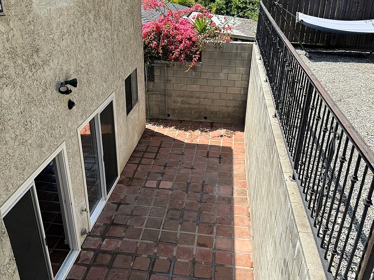 1332 El Paso Dr — Photo 12