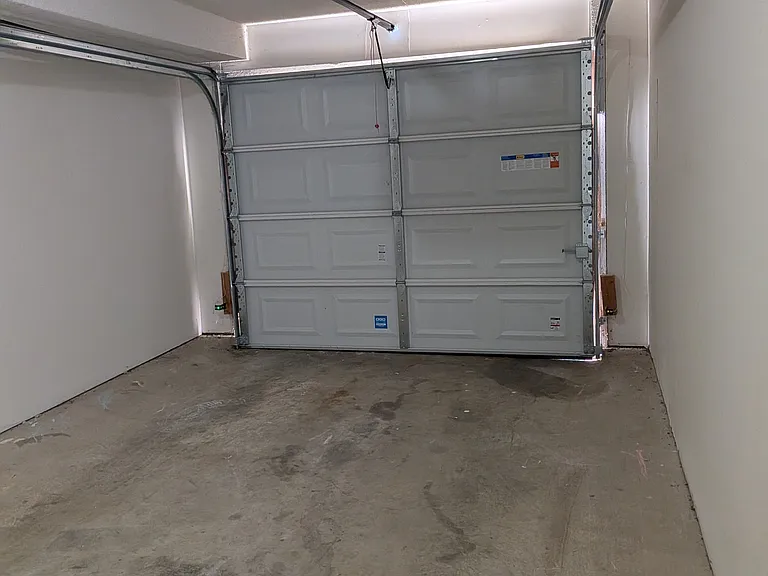 3910 Overland Cir — Photo 16