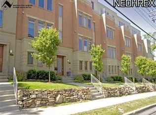 12484 Cedar Rd #12, Cleveland, OH 44106