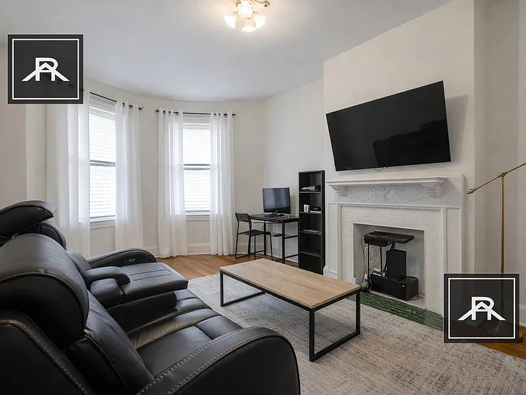 1377 Commonwealth Ave #6 — Photo 3