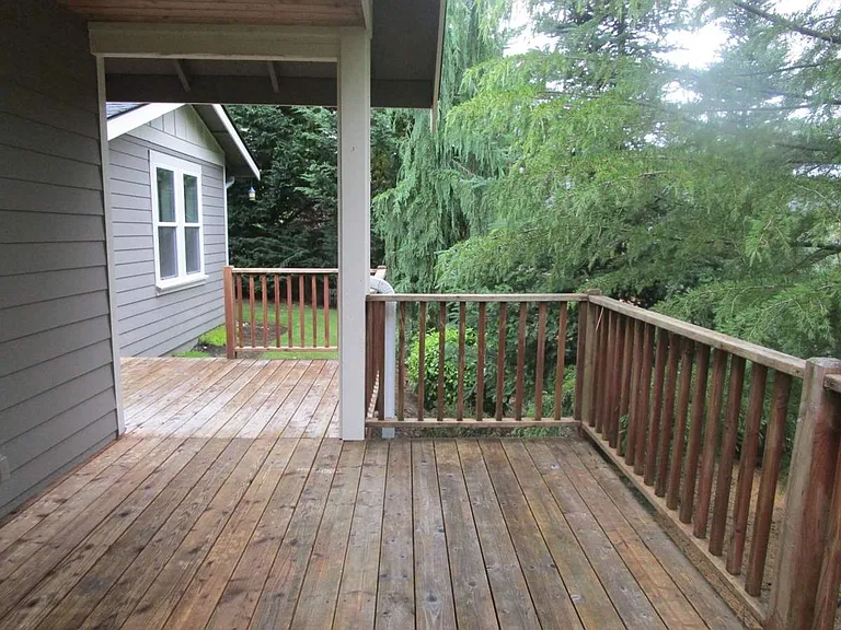3305 Tarabochia St — Photo 16
