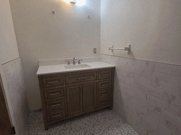 131 N Jefferson St — Photo 15