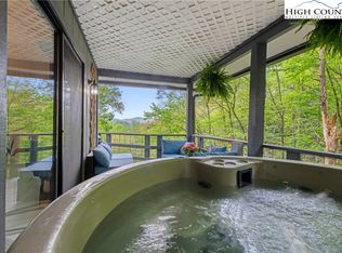 252 Hemlock Rd, Banner Elk, NC 28604