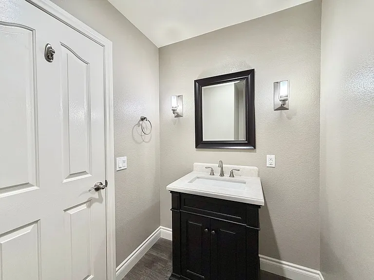 2752 Glen Port St — Photo 28