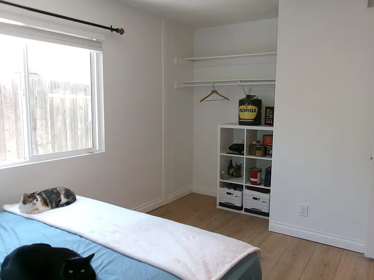 2202 Scenic Park St — Photo 23