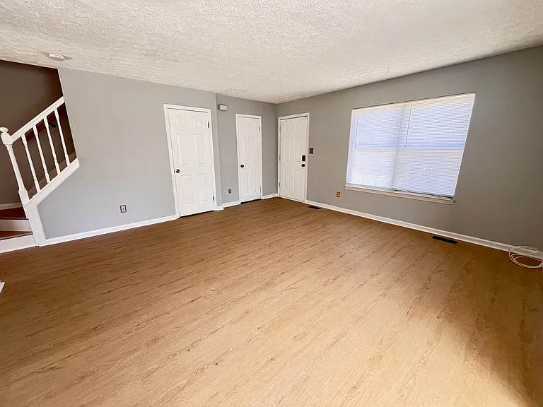 3301 Betterton Cir — Photo 4