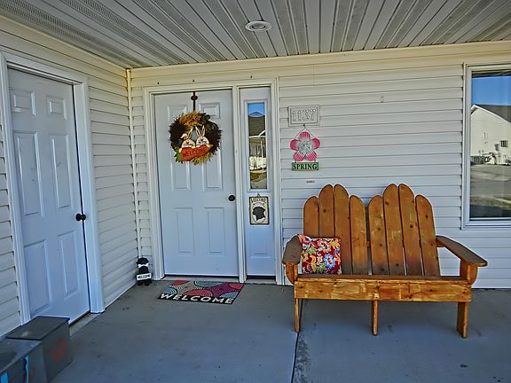 2nd image of 1137 Lakota Ln