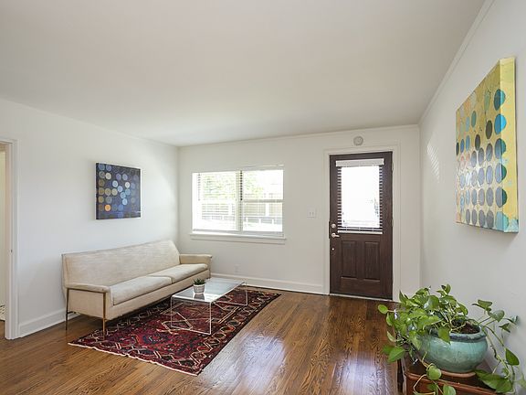 5th image of 2831 Hillside Dr APT H5