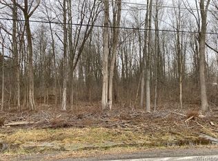 Crosby Ave, Lockport, NY 14094