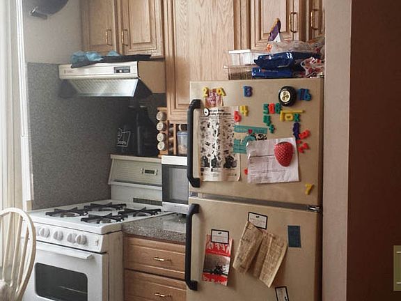 2nd image of 3144 34th St APT 1R