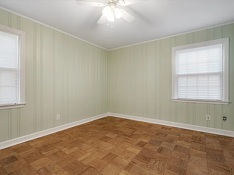 4525 Sequoia Rd — Photo 29
