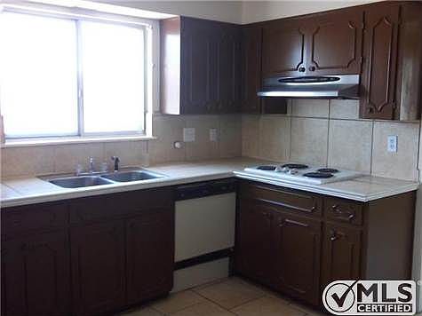 5th image of 5704 Beaumont Pl