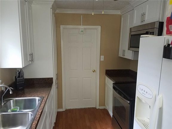 5th image of 5609 Galway Ln
