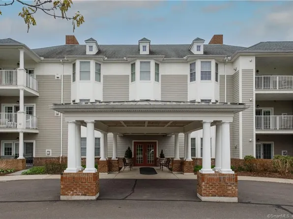 25 Cassandra Boulevard #206, West Hartford, CT 06107
