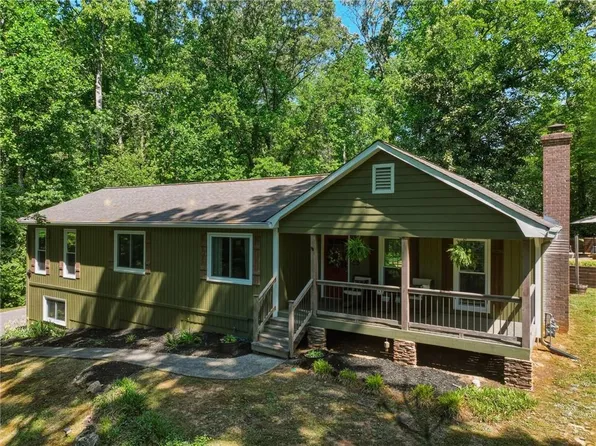 242 Lake Somerset Dr NW, Marietta, GA 30064