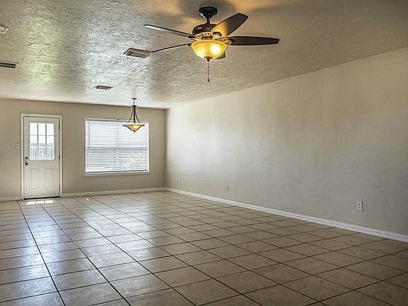 5th image of 9709 Amberjack Dr