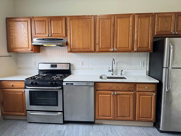 3rd image of 598 67th St Unit 1