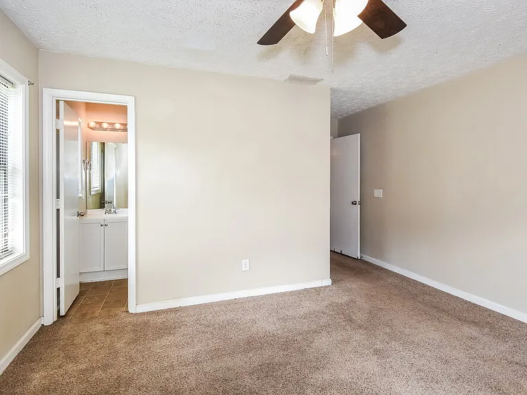 169 Kimberly Way — Photo 8