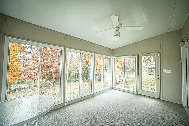 4 bed, 2224 sqft, $2,700 — Photo 3