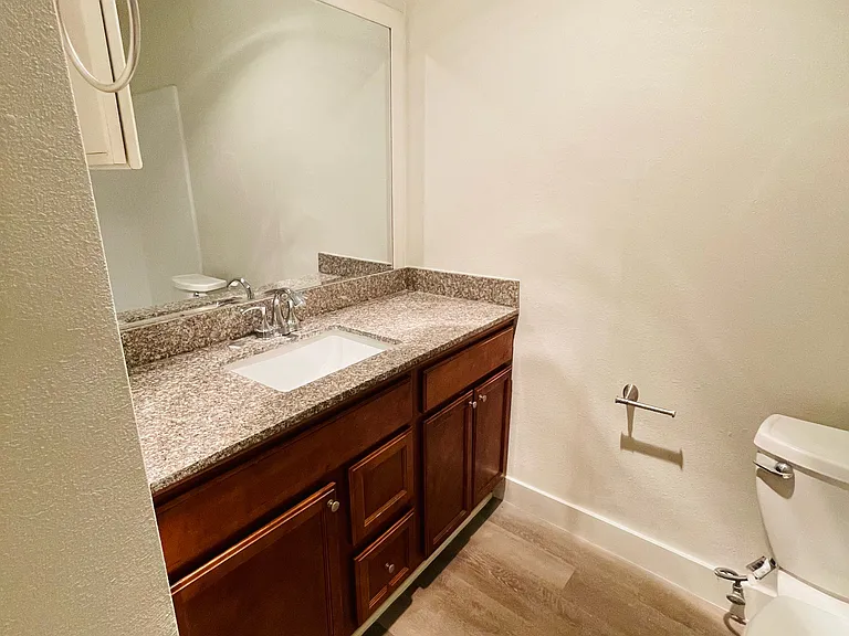 Winston Villa Apartments — Photo 6