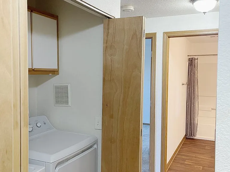 Kruse Villa Apartments — Photo 8