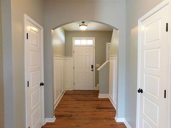 3rd image of 434 Bald Cypress Ln