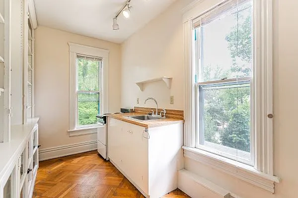 52 Albemarle Pl #3 — Photo 3