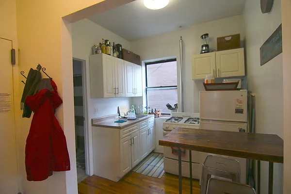 Rented by Compass | media 17