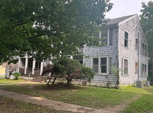 201 W 10th Ave, Winfield, KS 67156