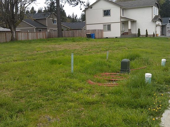 4th image of 2302 Rosewood Ln