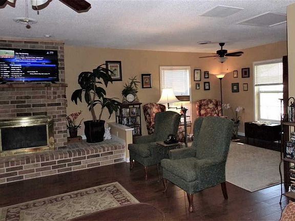 5th image of 4973 Wildflower Dr