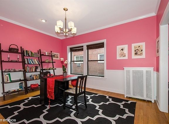 5th image of 7052 N Greenview Ave APT 2S