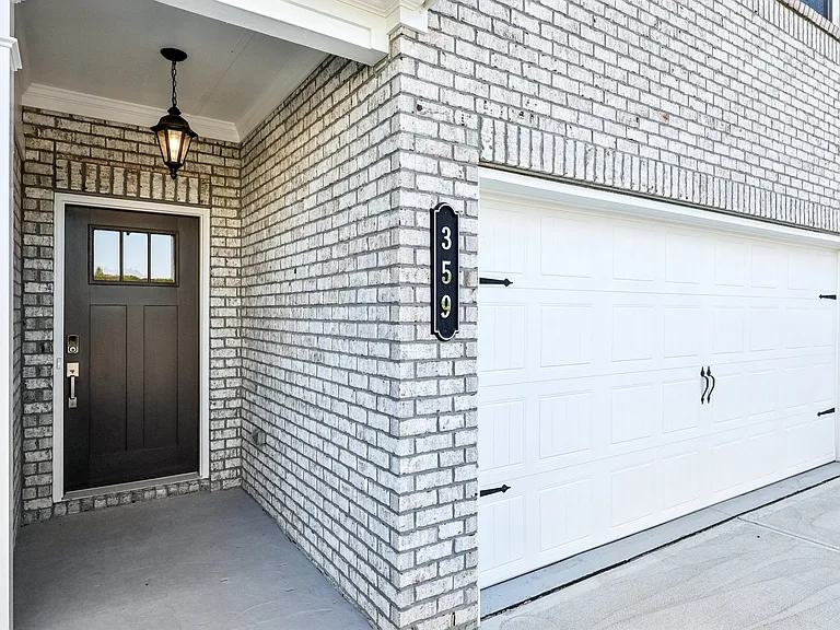 The entryway to the Westport floorplan.