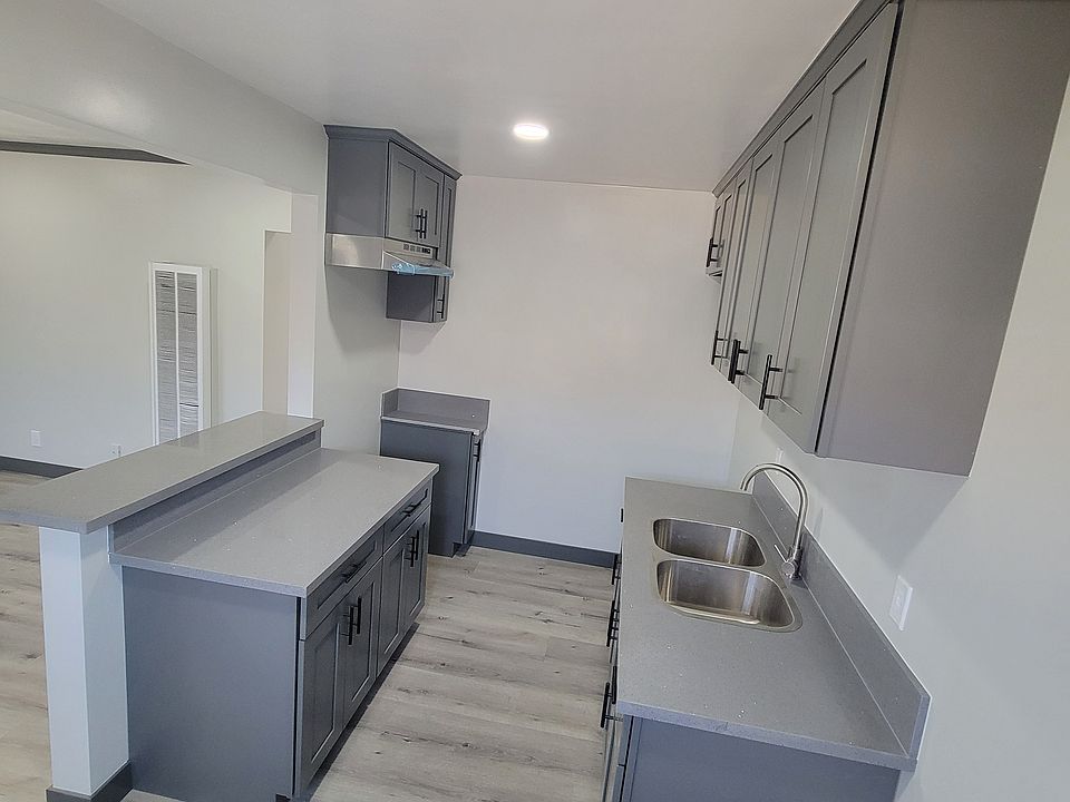 1st image of 4017 1/2 Clara St