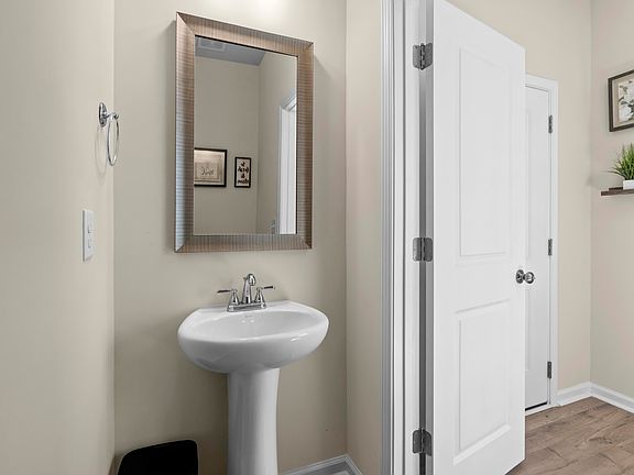 5th image of 917 N Sage Drop Rd