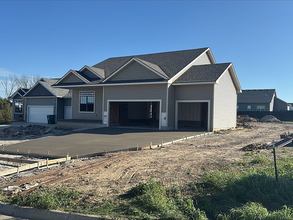 1st image of 228 Maple Point